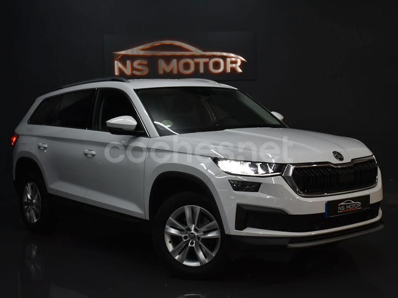 Usado Skoda Kodiaq Ambition 150 CV (110 kW) 2022 Blanco SUV
