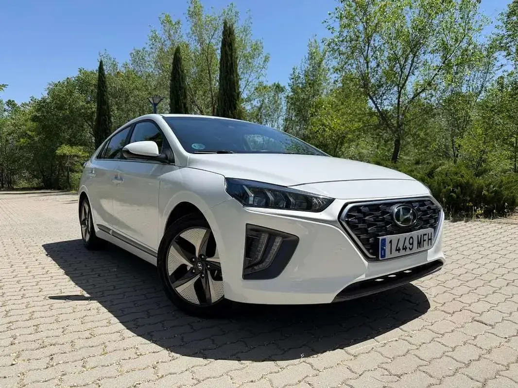 Usado Hyundai Ioniq 141 CV (103 kW) 2023 Blanco Utilitario