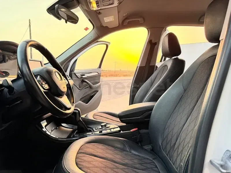 Usado BMW X1 Comfort Edition 150 CV (110 kW) 2015 Blanco SUV