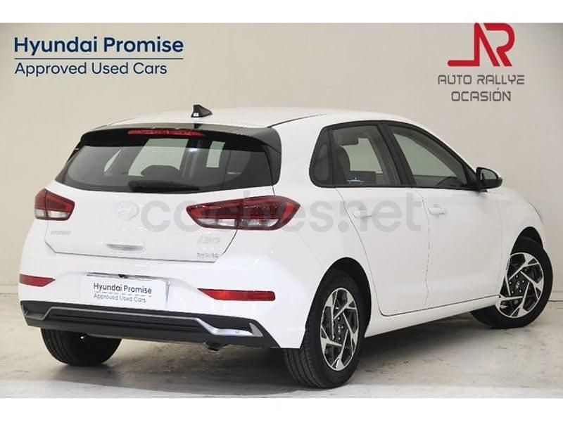 Nuevo Hyundai i30 100 CV (73 kW) 2025 Blanco Berlina