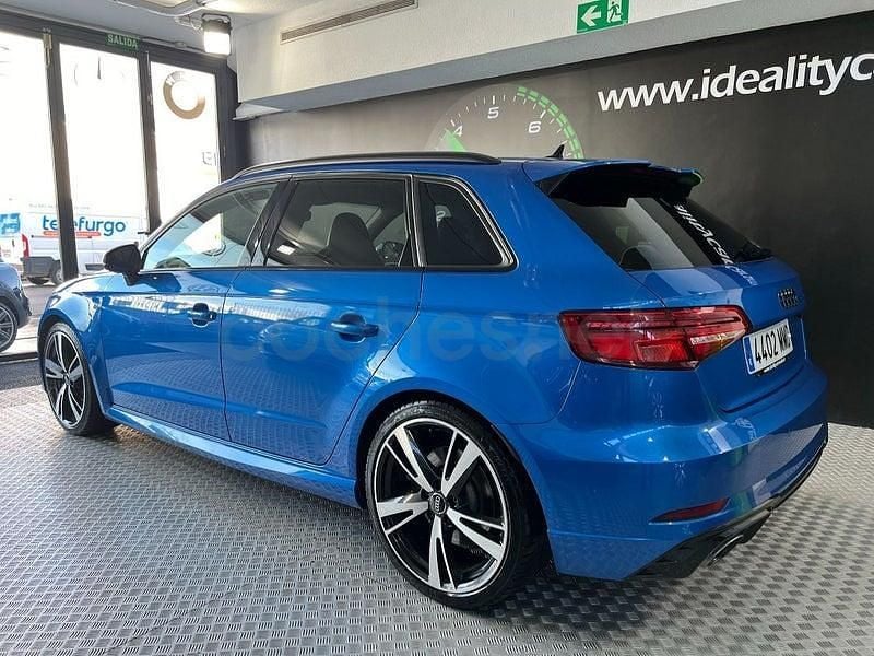 Usado Audi RS3 400 CV (294 kW) 2020 Azul Berlina