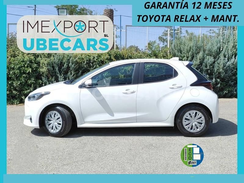 Blanco Usado 2022 Toyota Yaris Hybrid Business Edition Berlina | 17.500 € (Buen precio) - Imagen 1/4