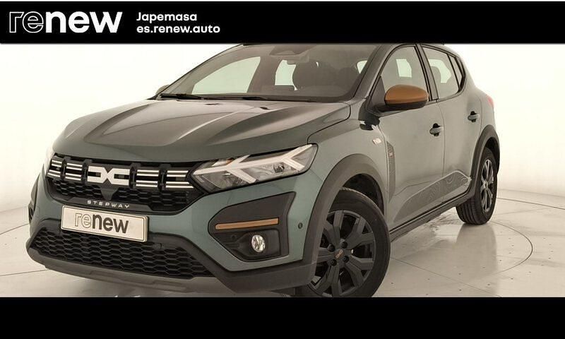 Usado Dacia Sandero Extreme 100 CV (73 kW) 2025 Verde Berlina