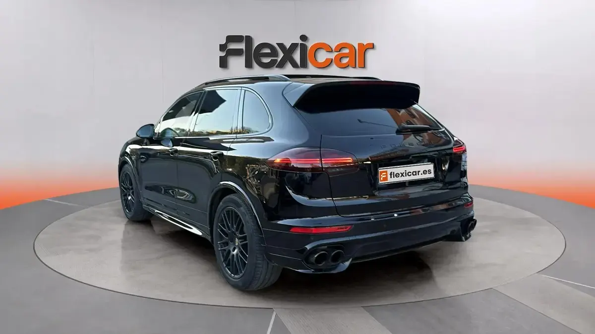 Usado Porsche Cayenne GTS 441 CV (324 kW) 2016 Negro SUV