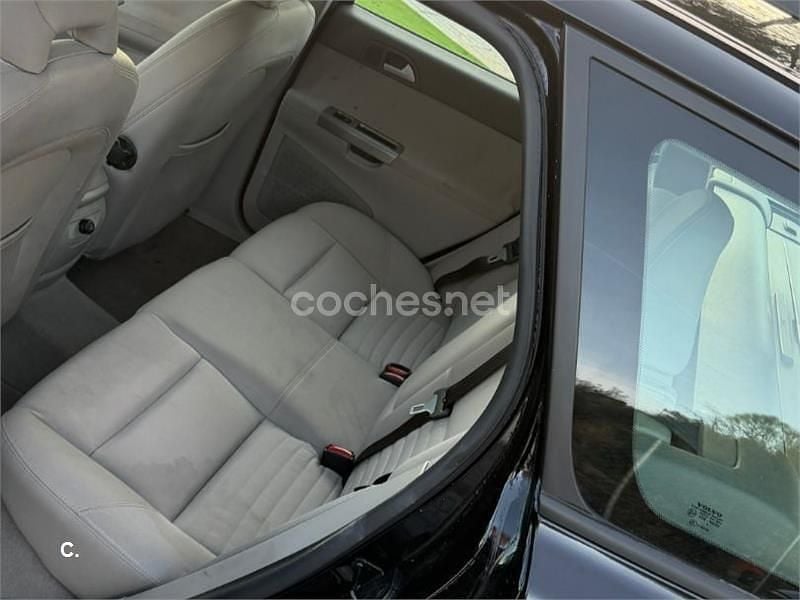 Usado Volvo V50 Momentum 136 CV (100 kW) 2005 Azul Familiar