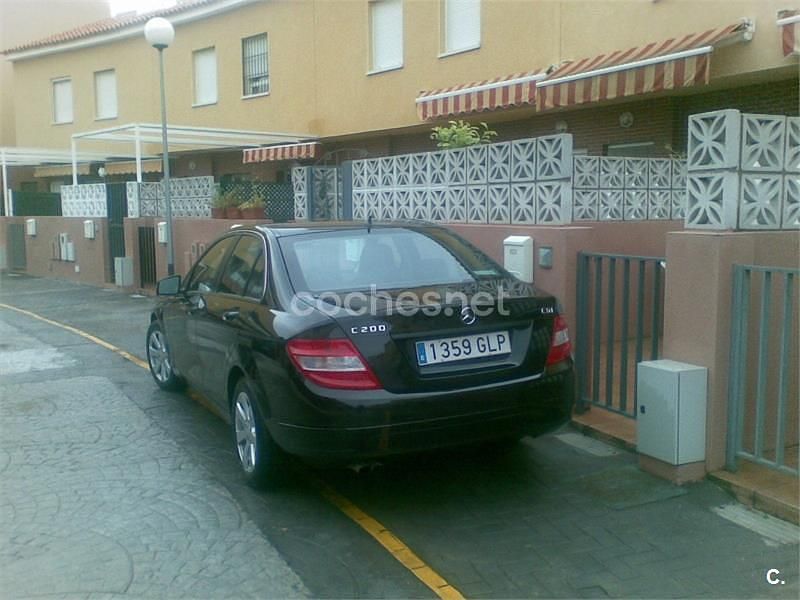 Negro Usado 2009 Mercedes C200 Berlina | 8000 € (Caro) - Imagen 1/4