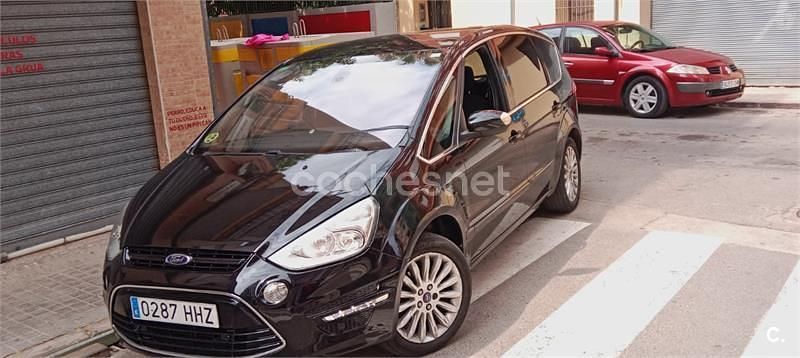 Negro Usado 2013 Ford S-MAX Titanium Monovolumen | 5500 € (Precio justo) - Imagen 1/4