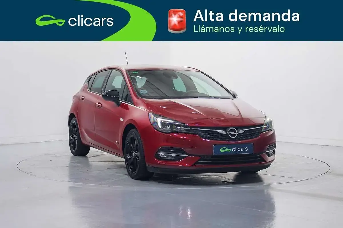Usado Opel Astra GS Line 131 CV (96 kW) 2021 Rojo Utilitario