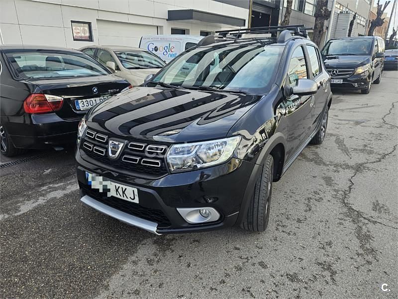 Usado Dacia Sandero 90 CV (66 kW) 2018 Negro Berlina