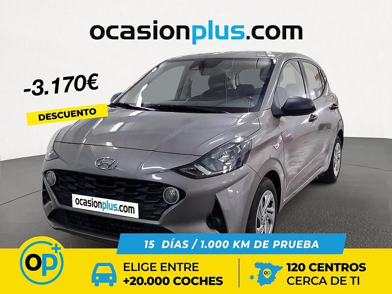 Usado Hyundai i10 67 CV (49 kW) 2022 Gris Utilitario