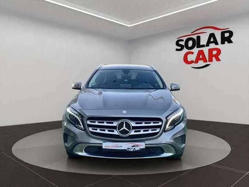 Usado Mercedes GLA200 136 CV (100 kW) 2017 Gris SUV