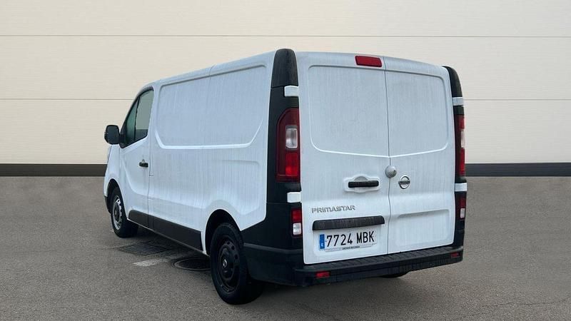 Usado Nissan Primastar 110 CV (80 kW) 2022 Blanco Monovolumen