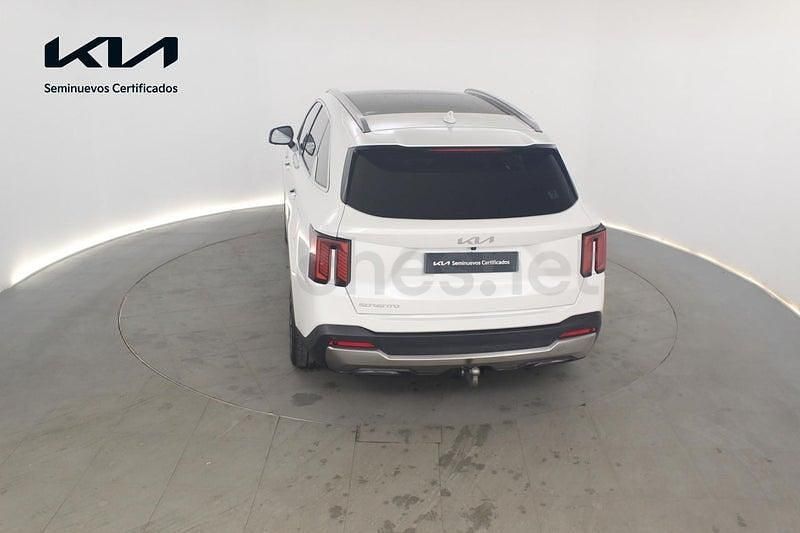 Usado Kia Sorento 194 CV (142 kW) 2024 Blanco SUV