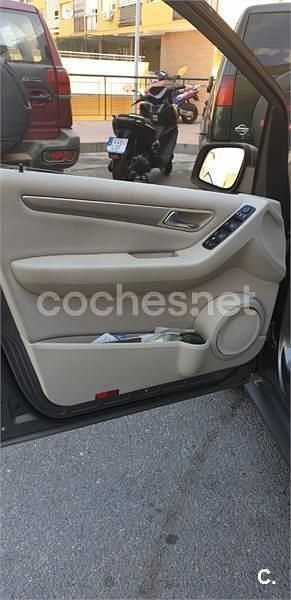 Usado Mercedes B180 Sport Edition 109 CV (80 kW) 2009 Gris / plata Monovolumen
