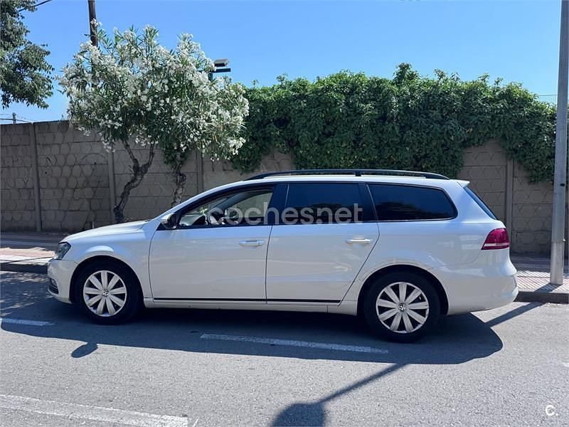 Blanco Usado 2012 VW Passat Familiar | 5500 € (Super precio) - Imagen 1/4
