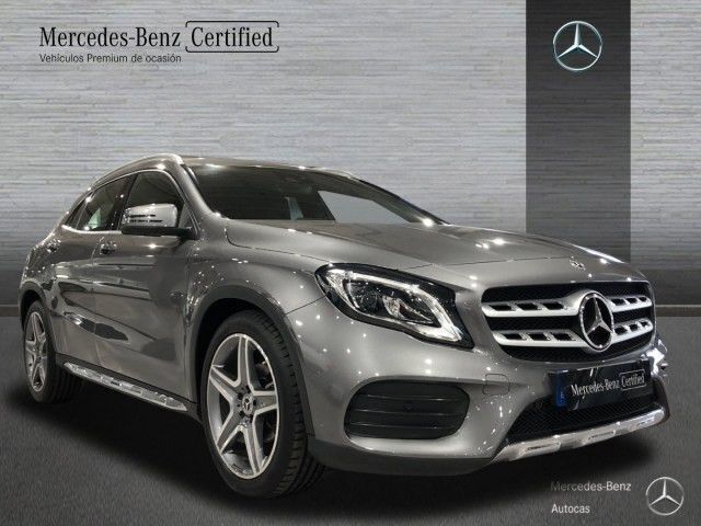 Usado Mercedes GLA200 AMG line 136 CV (100 kW) 2019 Gris montaña SUV