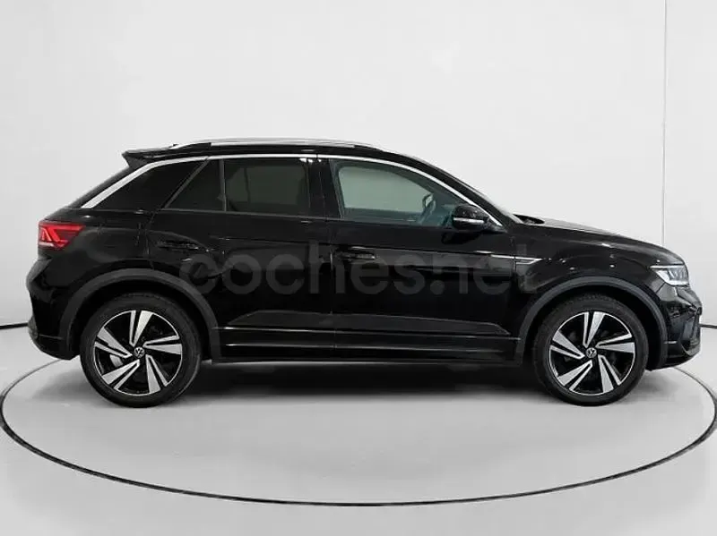 Usado VW T-Roc Life 150 CV (110 kW) 2022 Negro SUV