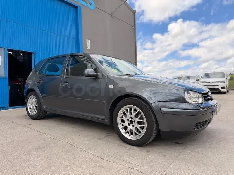 Usado VW Golf IV GTI 150 CV (110 kW) 2002 Gris / plata Berlina