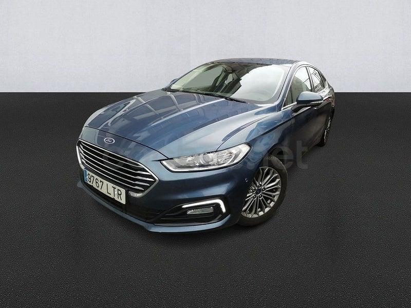 Usado Ford Mondeo Titanium 187 CV (137 kW) 2021 Azul Berlina