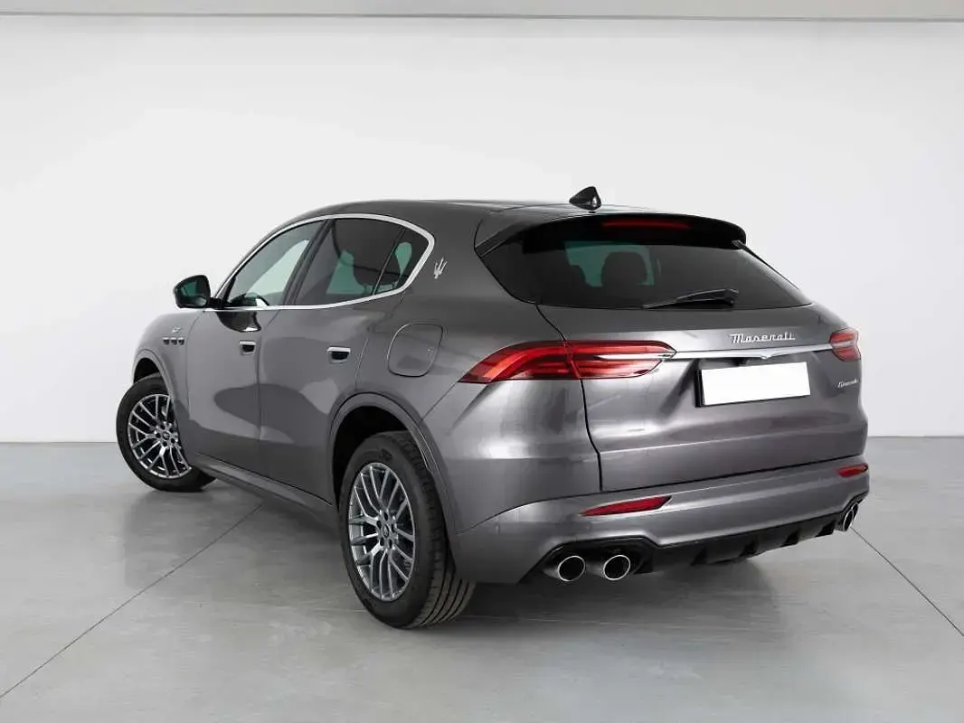 Usado Maserati Grecale GT 299 CV (219 kW) 2025 Gris SUV