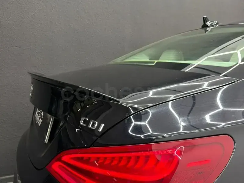 Usado Mercedes CLA220 AMG line 177 CV (130 kW) 2014 Azul Coupe