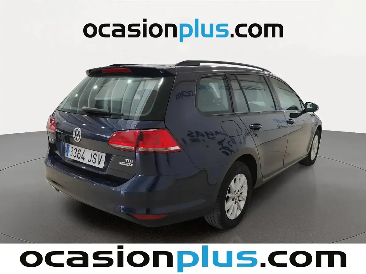 Usado VW Golf VII Business 110 CV (80 kW) 2016 Azul Familiar