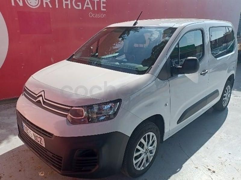 Usado Citroën Berlingo Live 102 CV (75 kW) 2022 Blanco Monovolumen