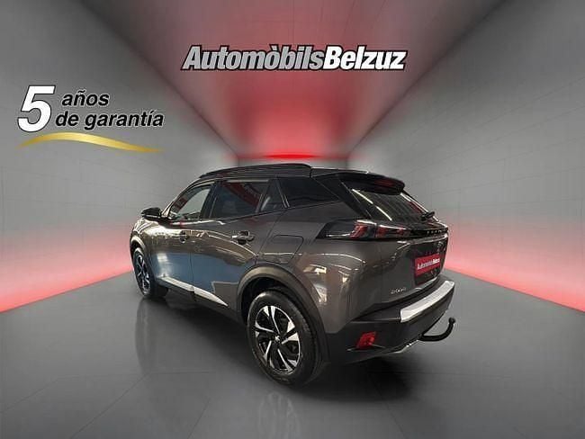 Usado Peugeot 2008 Allure 131 CV (96 kW) 2023 Gris SUV