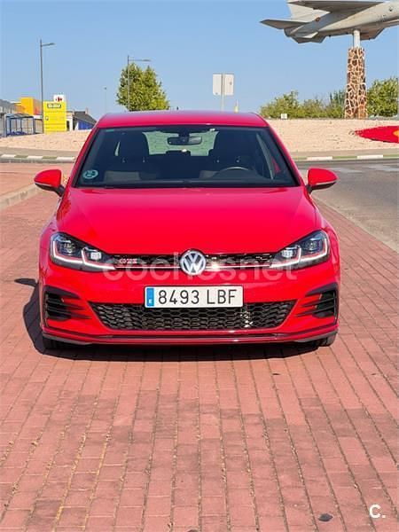 Usado VW Golf VII GTI 245 CV (180 kW) 2019 Rojo Berlina