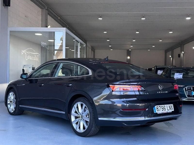 Usado VW Arteon Elegance 150 CV (110 kW) 2021 Negro Berlina