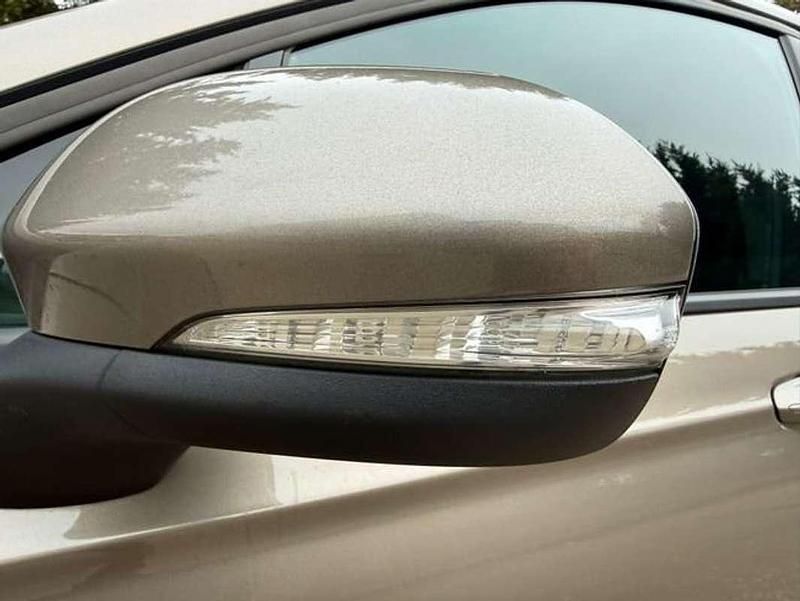 Usado Ford Mondeo ST-Line 150 CV (110 kW) 2020 Amarillo Familiar