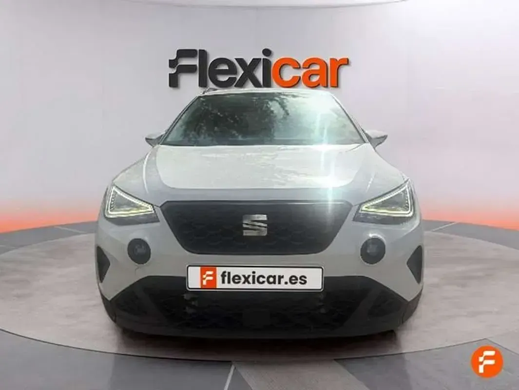 Usado Seat Arona Style 116 CV (85 kW) 2024 Blanco SUV