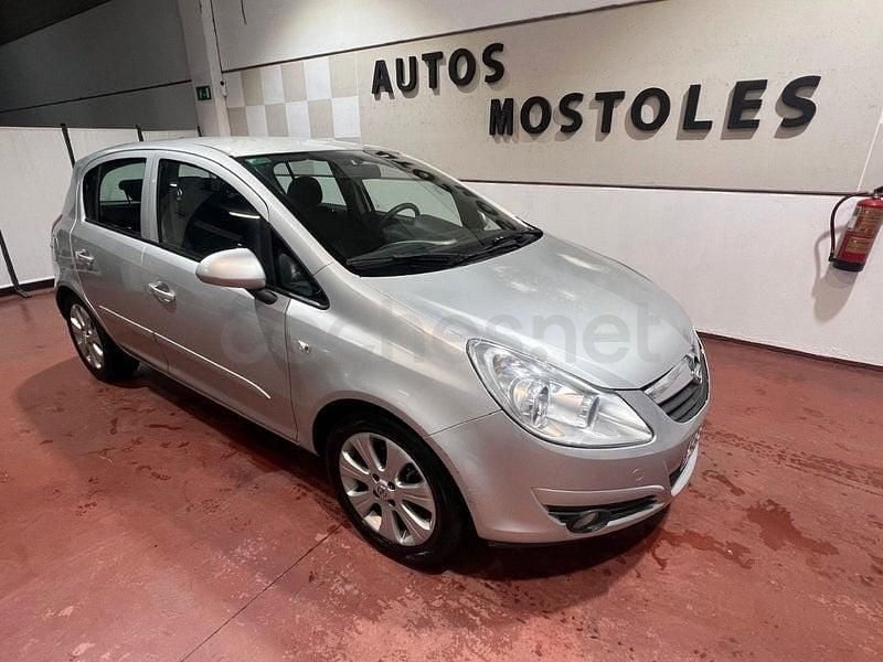 Usado Opel Corsa Enjoy 90 CV (66 kW) 2007 Gris / plata Utilitario