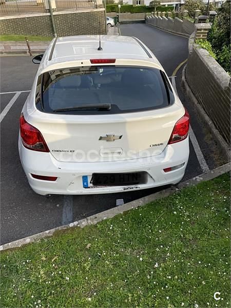 Usado Chevrolet Cruze LT 130 CV (95 kW) 2013 Blanco Berlina