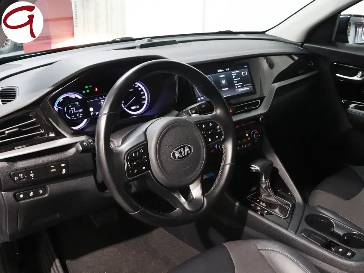 Käytetty Kia Niro 141 HP (103 kW) 2021 Sininen Katumaasturi