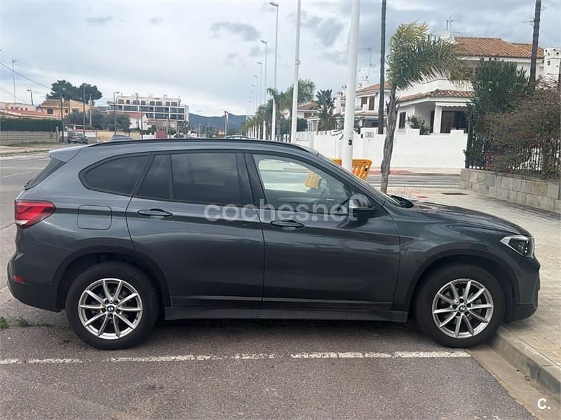 Usado BMW X1 116 CV (85 kW) 2021 Gris / plata SUV