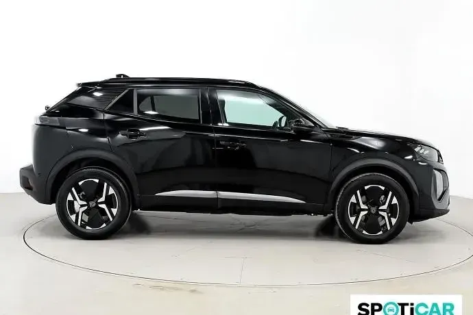 Usado Peugeot 2008 GT 130 CV (95 kW) 2024 Negro SUV