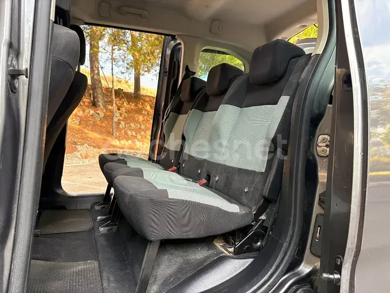 Usado Citroën e-Berlingo Business Class 102 CV (75 kW) 2021 Gris / plata Monovolumen