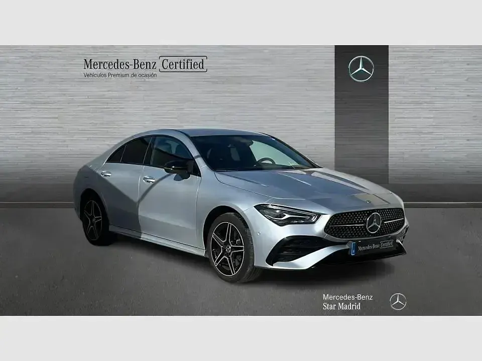 Usado Mercedes CLA250e AMG line 218 CV (160 kW) 2025 Gris Coupe