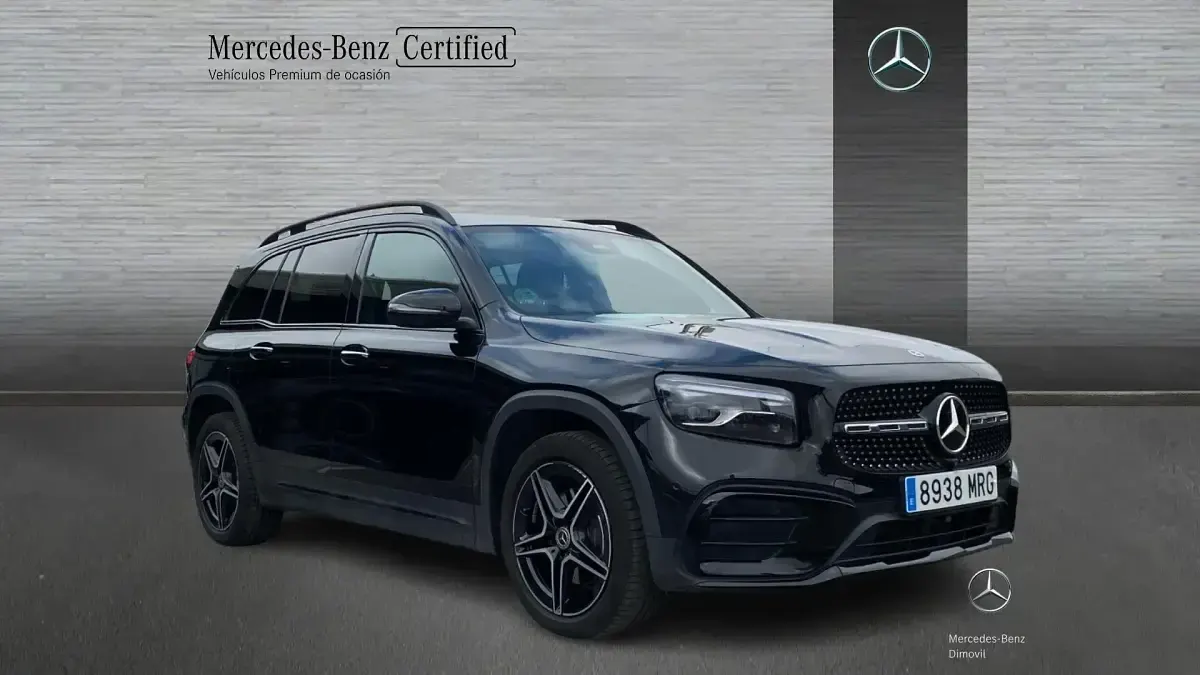 Usado Mercedes GLB200 AMG line 150 CV (110 kW) 2024 Negro SUV