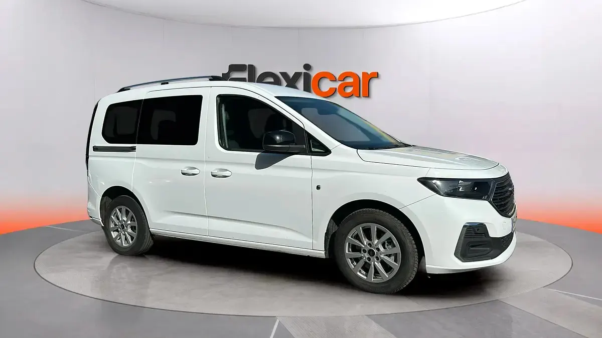 Usado Ford Grand Tourneo Connect Sport 122 CV (89 kW) 2023 Blanco Monovolumen