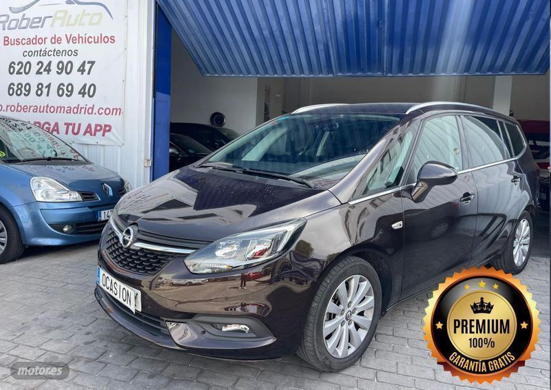 Usado Opel Zafira 170 CV (125 kW) 2016 Negro Monovolumen