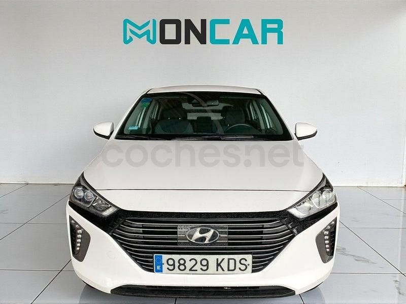 Usado Hyundai Ioniq 141 CV (103 kW) 2017 Blanco Utilitario