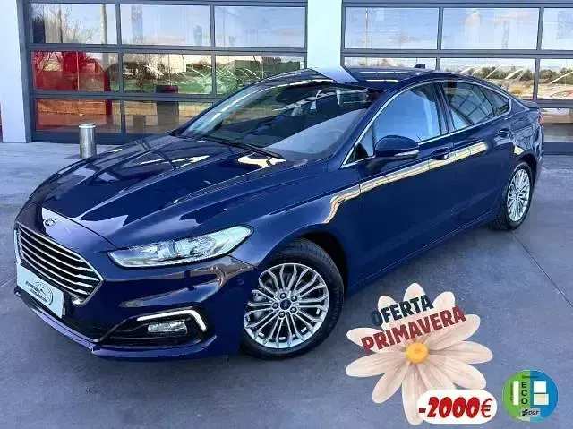 Usado Ford Mondeo Titanium 187 CV (137 kW) 2021 Azul Berlina
