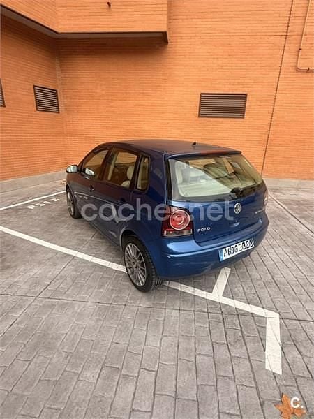 Usado VW Polo Advance 100 CV (73 kW) 2006 Azul Berlina