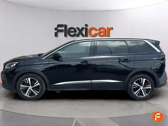 Usado Peugeot 5008 Allure 130 CV (95 kW) 2020 Negro SUV