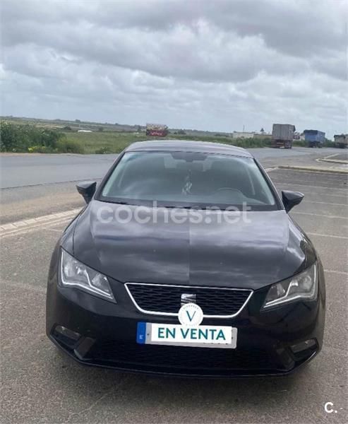 Usado Seat Leon Style 110 CV (80 kW) 2016 Negro Berlina