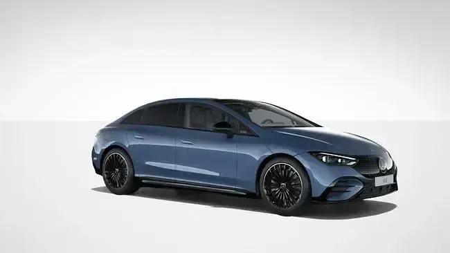 Nuevo Mercedes EQE350 AMG 234 kW (319 CV) 2026 Azul Berlina