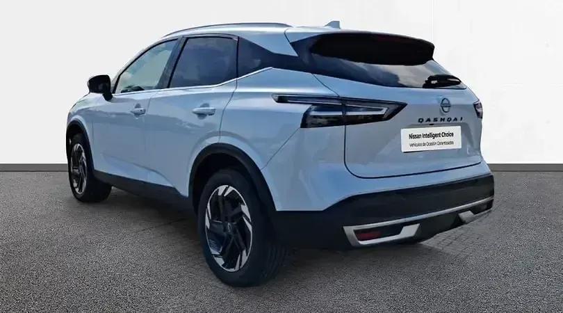 Usado Nissan Qashqai Acenta 140 CV (102 kW) 2025 Lunar white (perlada) SUV