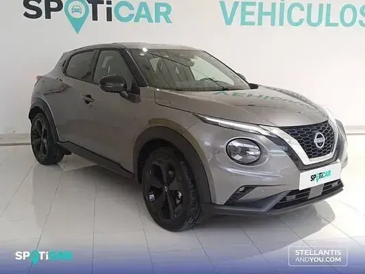 Usado Nissan Juke Tekna 114 CV (83 kW) 2025 Gris / plata SUV